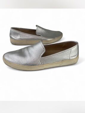 VIA SPIGA GIANNA SILVER PERFORATED SLIP ON SNEAKERS SUZE 9.5